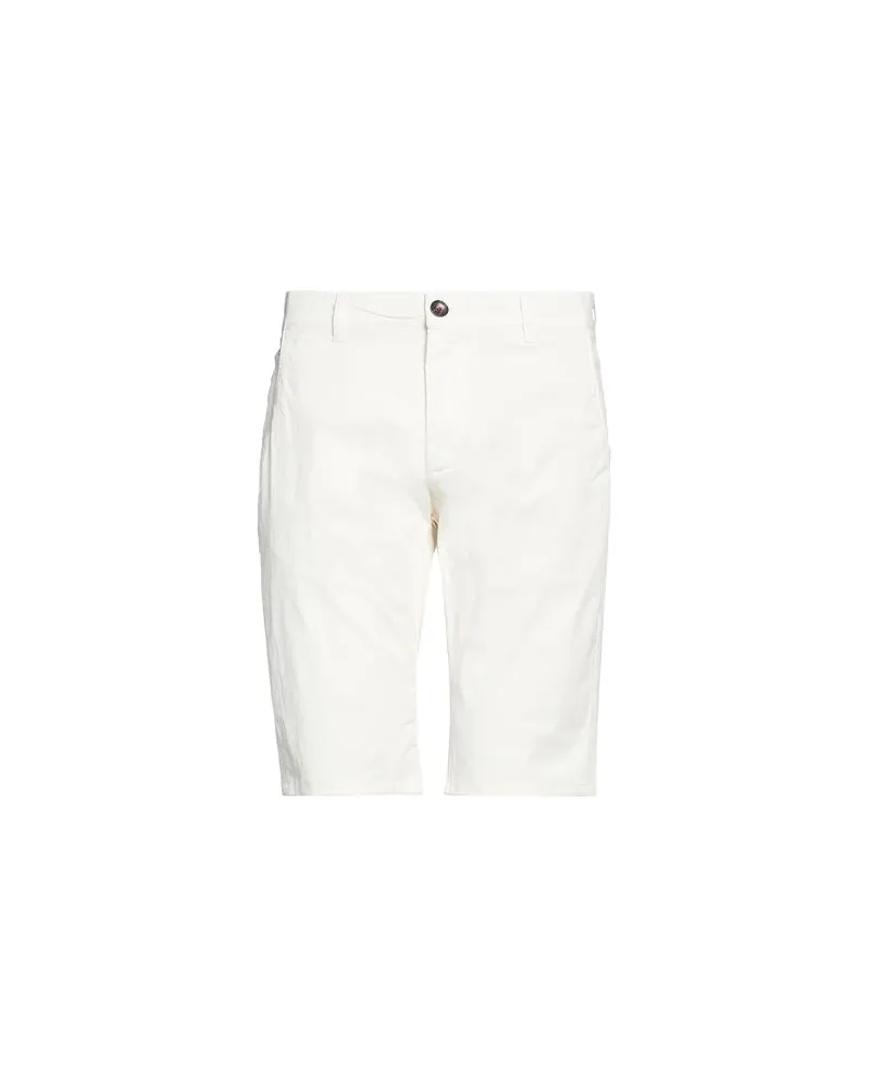 Baldinini HOSEN & RÖCKE - Shorts & Bermudashortsauf YOOX.COM Weiß