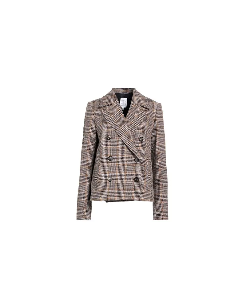 Sara Roka ANZÜGE und CO-ORDS - Blazersauf YOOX.COM Beige