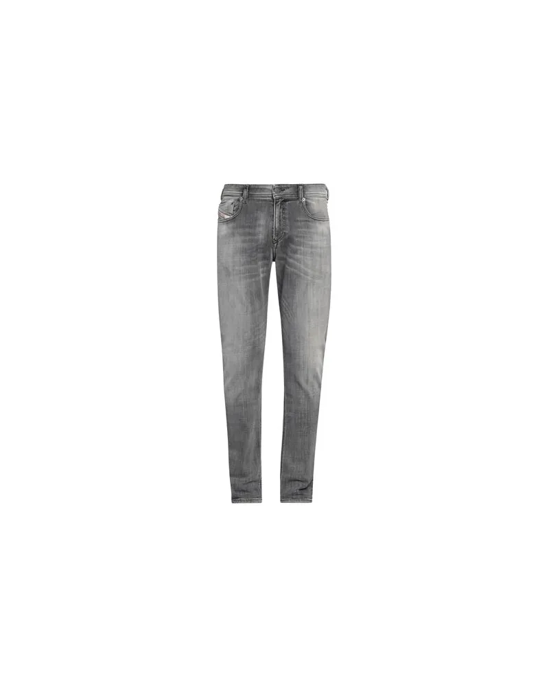 Diesel HOSEN & RÖCKE - Jeanshosenauf YOOX.COM Grau