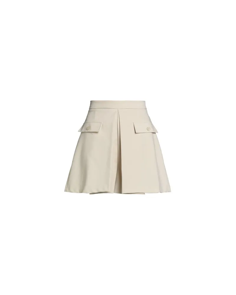 Motel HOSEN & RÖCKE - Shorts & Bermudashortsauf YOOX.COM Cremeweiß