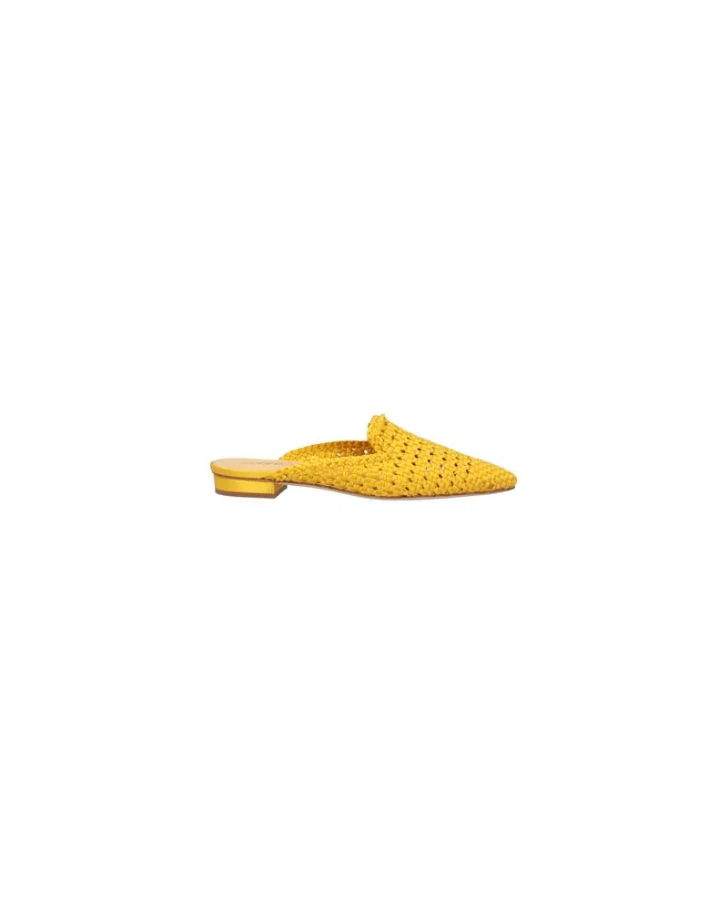 Giannico SCHUHE - Mules & Clogsauf YOOX.COM Gelb