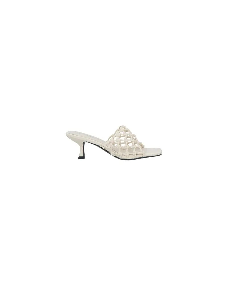 Tosca Blu SCHUHE - Sandalenauf YOOX.COM Cremeweiß