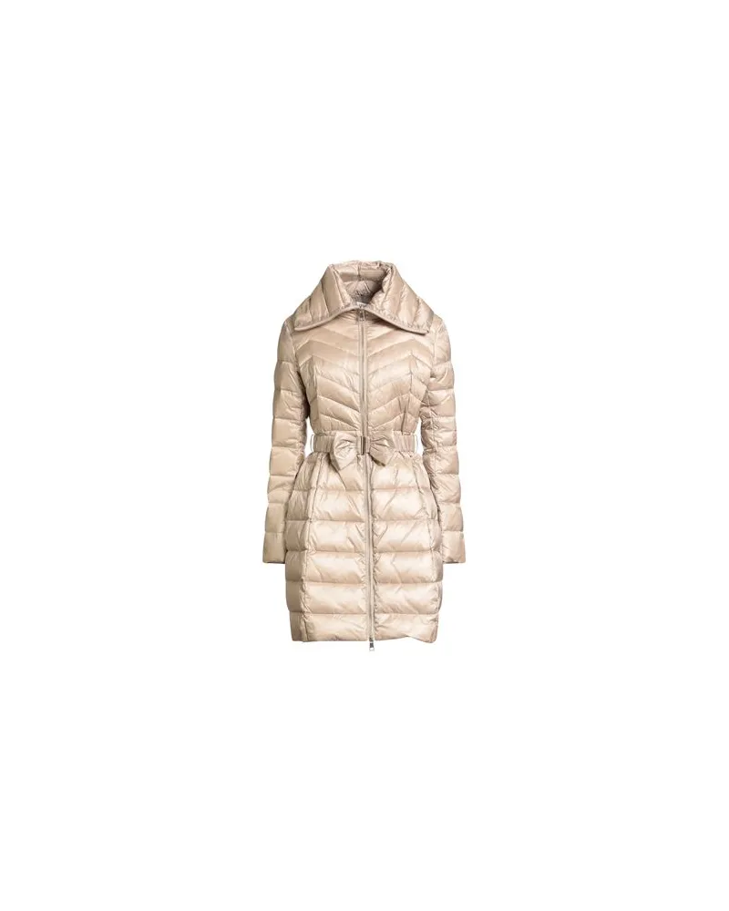 Liu Jo JACKEN & MÄNTEL - Pufferjacken & Daunenjackenauf YOOX.COM Beige