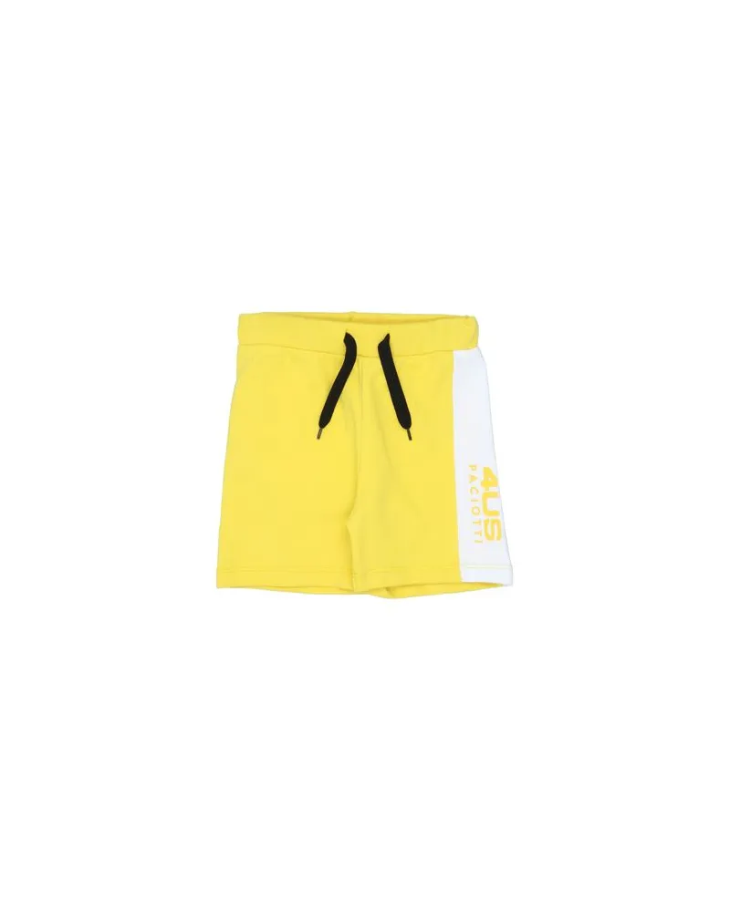 Cesare Paciotti HOSEN & RÖCKE - Shorts & Bermudashortsauf YOOX.COM Gelb