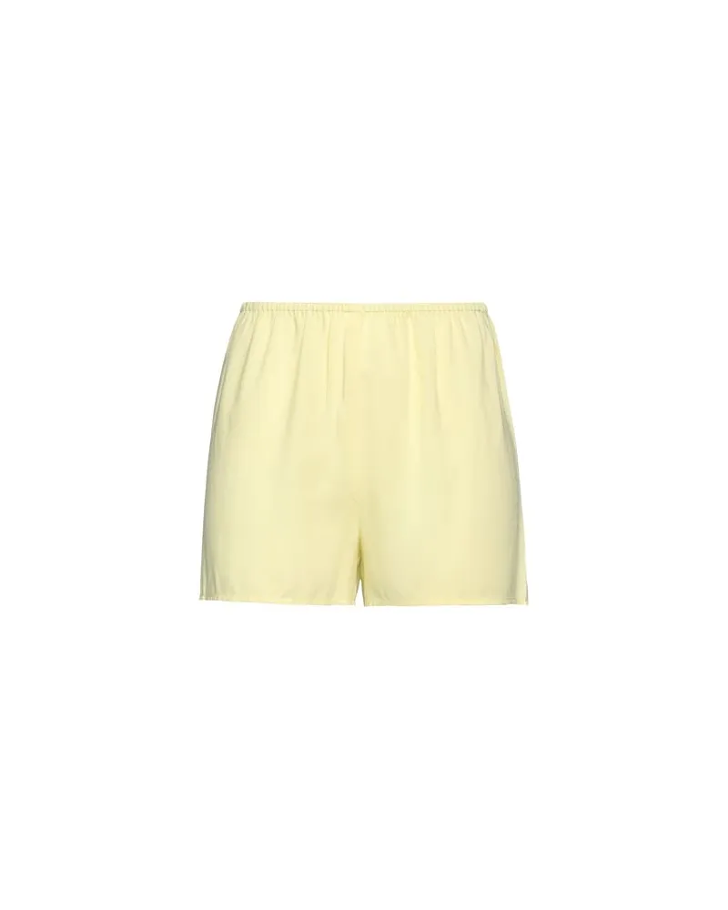 Isabelle Blanche HOSEN & RÖCKE - Shorts & Bermudashortsauf YOOX.COM Gelb