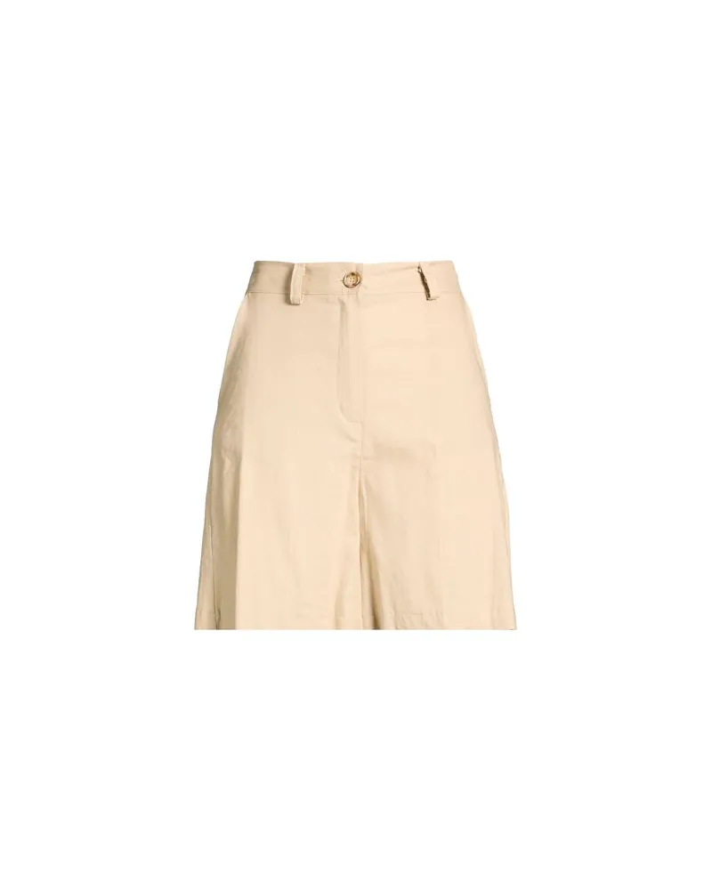 VICOLO HOSEN & RÖCKE - Shorts & Bermudashortsauf YOOX.COM Beige