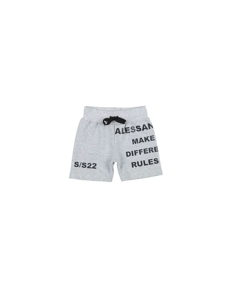 Daniele Alessandrini HOSEN & RÖCKE - Shorts & Bermudashortsauf YOOX.COM Hellgrau