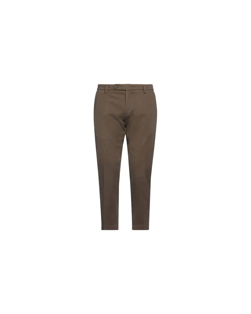 Messagerie LUXE FABRICS - HOSEN & RÖCKE - Hosenauf YOOX.COM Militärgrün