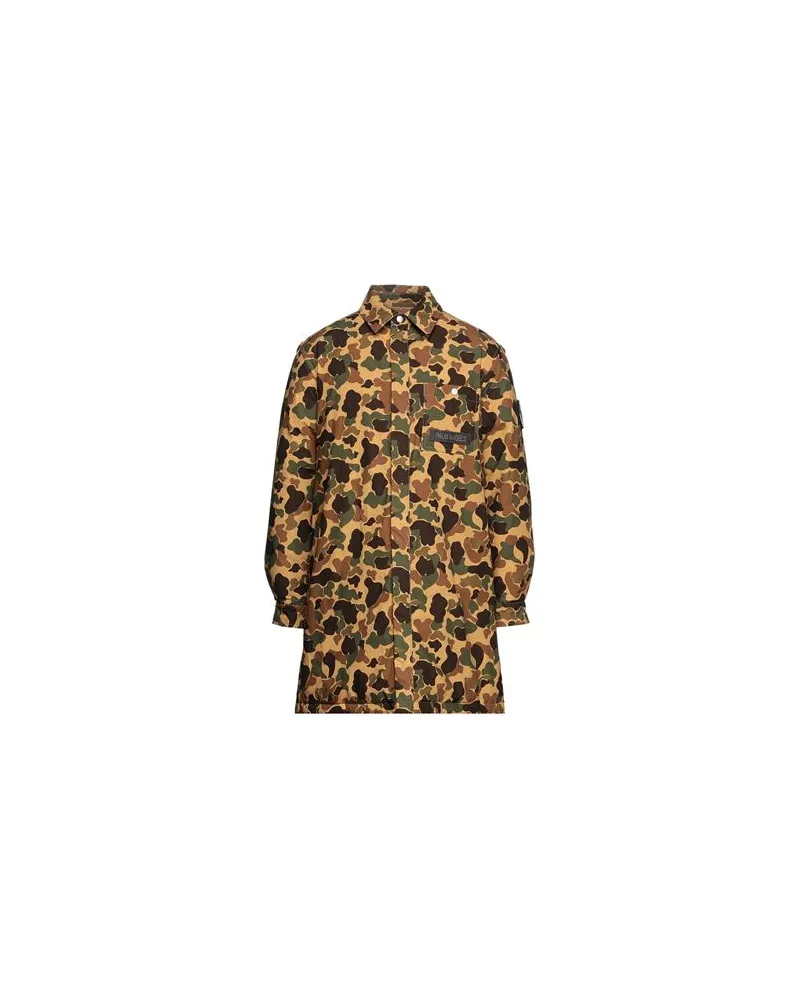 Moncler JACKEN & MÄNTEL - Pufferjacken & Daunenjackenauf YOOX.COM Kamel