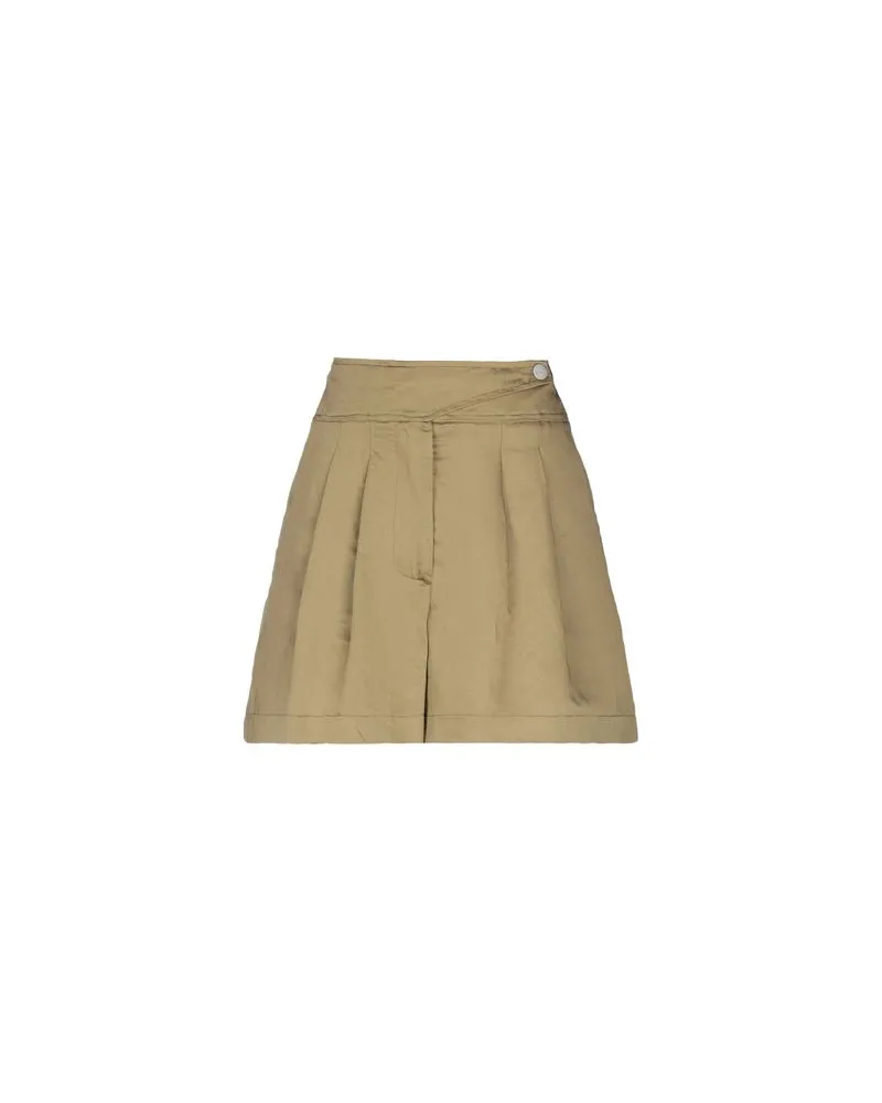 8PM HOSEN & RÖCKE - Shorts & Bermudashortsauf YOOX.COM Militärgrün