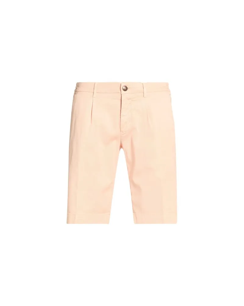 FRADI HOSEN & RÖCKE - Shorts & Bermudashortsauf YOOX.COM Lachs