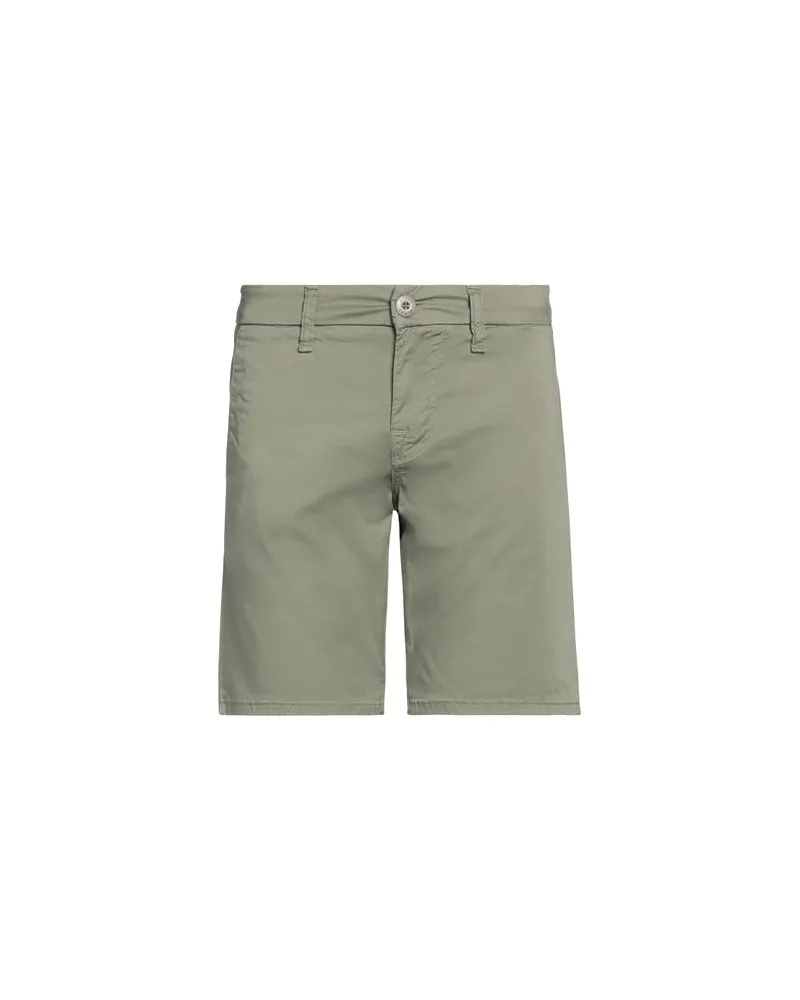 Guess HOSEN & RÖCKE - Shorts & Bermudashortsauf YOOX.COM Militärgrün