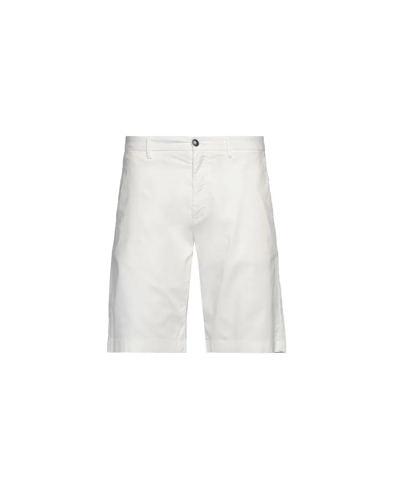 Liu Jo HOSEN & RÖCKE - Shorts & Bermudashortsauf YOOX.COM Weiß