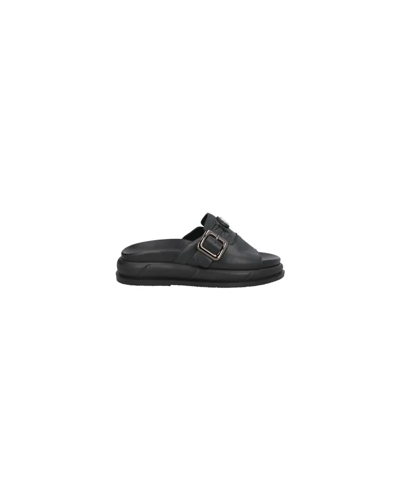 Nila & Nila SCHUHE - Sandalenauf YOOX.COM Schwarz