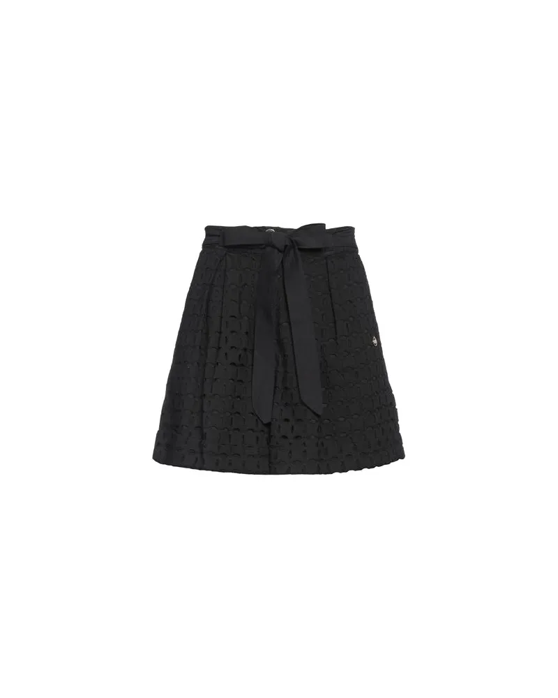 Pinko HOSEN & RÖCKE - Shorts & Bermudashortsauf YOOX.COM Schwarz