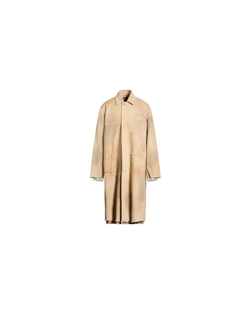 Guess JACKEN & MÄNTEL - Jacken, Mäntel & Trenchcoatsauf YOOX.COM Beige