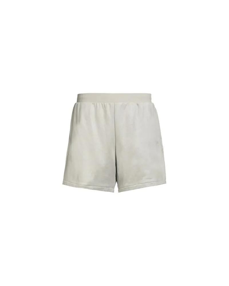 adidas HOSEN & RÖCKE - Shorts & Bermudashortsauf YOOX.COM Salbeigrün