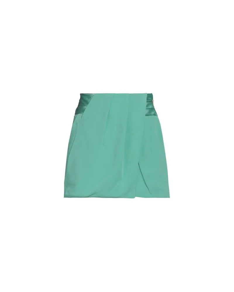 Balmain HOSEN & RÖCKE - Shorts & Bermudashortsauf YOOX.COM Säuregrün