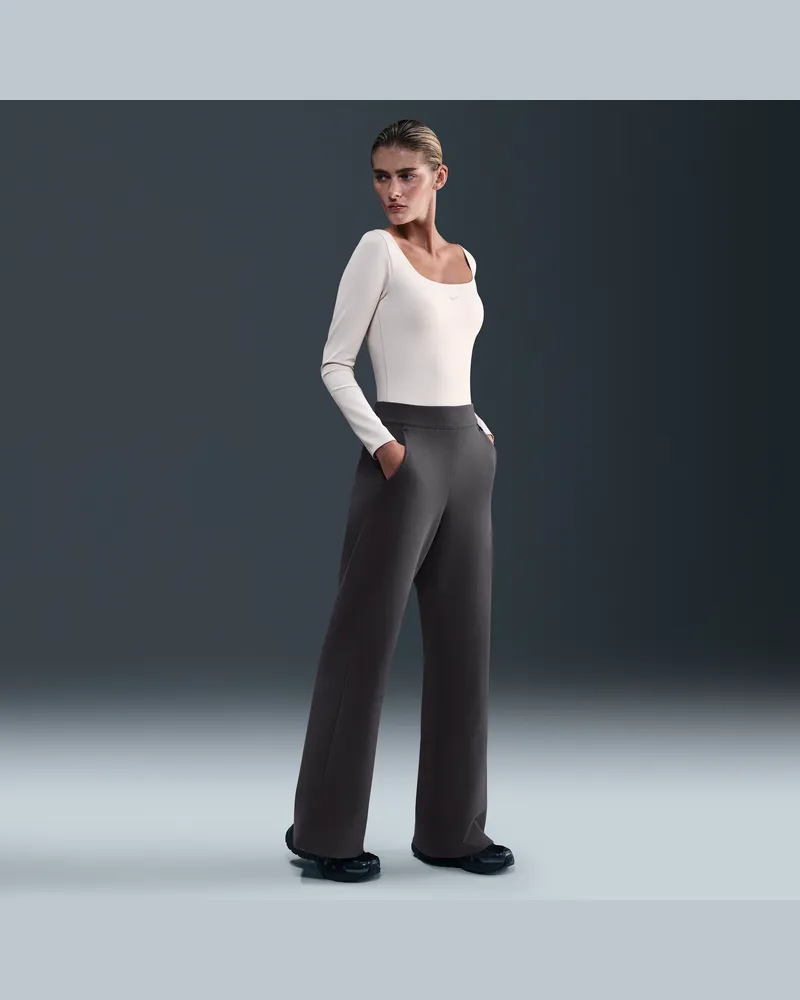 Nike 24.7 ImpossiblySoft Dri-FIT-Hose mit hohem Bund und weitem, ausgestelltem Bein (Damen) - Grau Grau