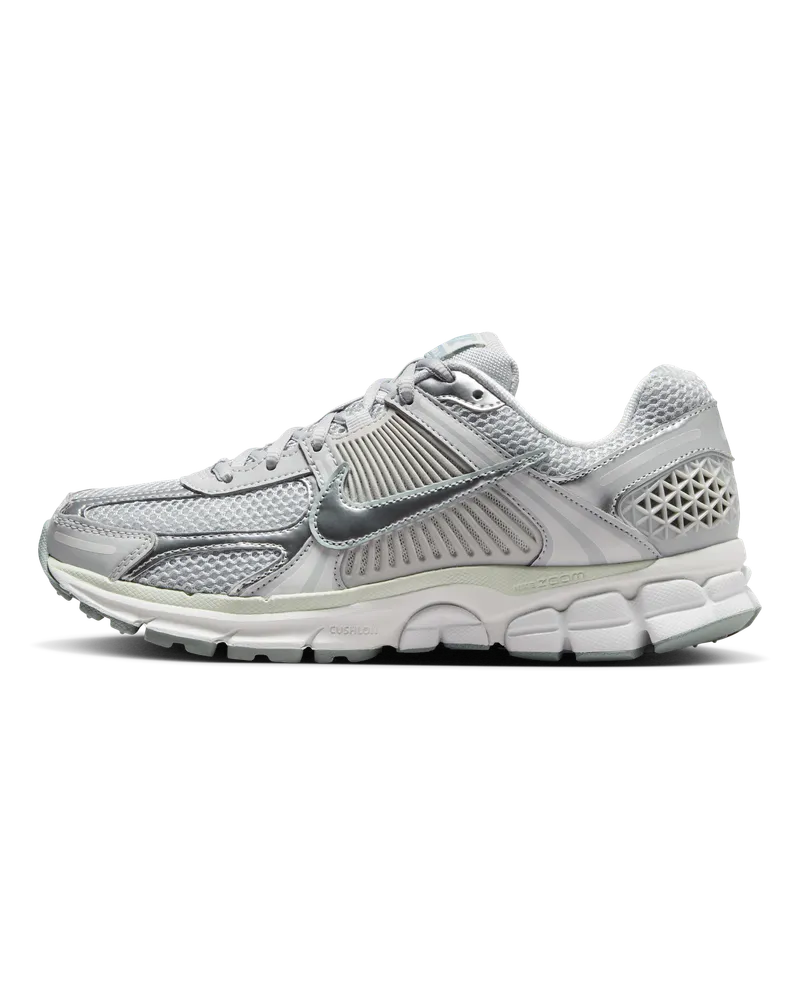Nike Zoom Vomero 5 Schuh mit reflektierenden Akzenten (Damen) - Grau Grau