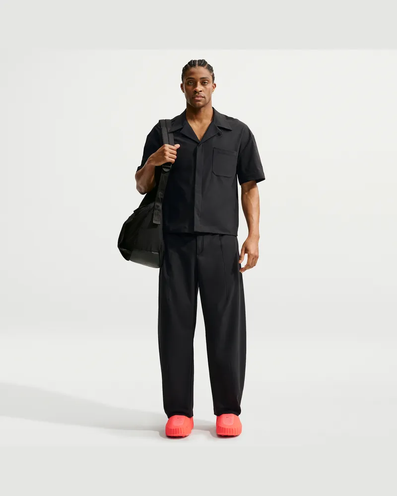 Nike 24.7 PerfectStretch Dri-FIT Hose mit UV-Schutz und Barrel-Leg-Schnitt (Herren) - Schwarz Schwarz