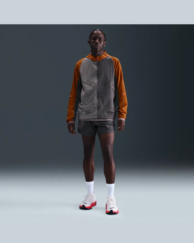 Nike Second Sunrise Dri-FIT ADV-Laufshorts mit Innenslip (Herren, ca. 12,5 cm) - Grau Grau