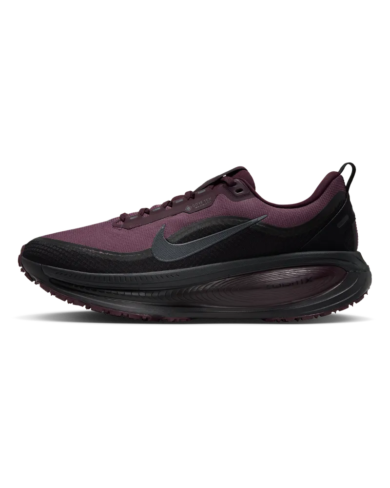 Nike Vomero 18 GORE-TEX wasserdichter Straßenlaufschuh mit reflektierenden Akzenten (Herren) - Rot Rot