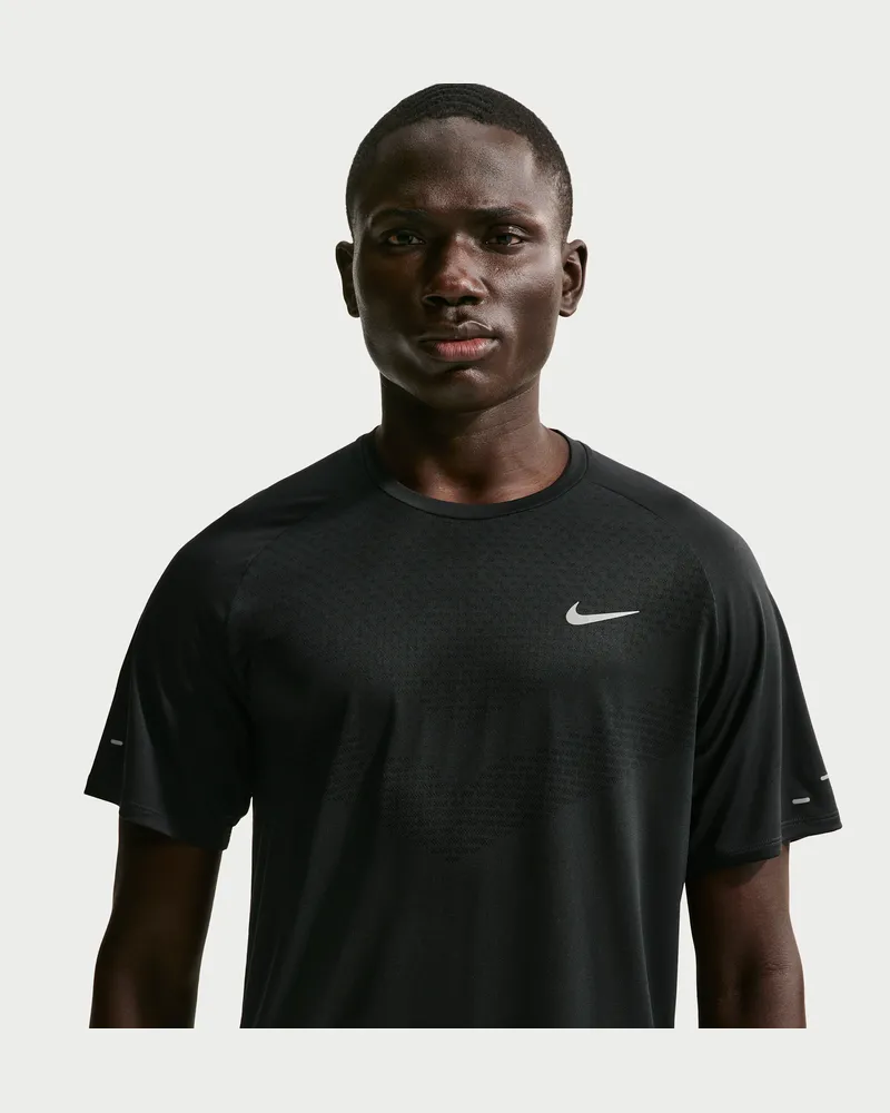 Nike Stride Dri-FIT ADV Kurzarm-Laufoberteil (Herren) - Schwarz Schwarz
