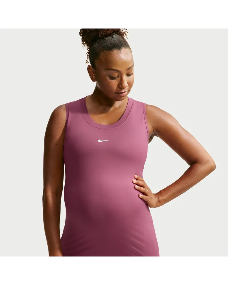 Nike M) One Dri-FIT-Tanktop mit schmaler Passform für Damen (Umstandsmode) - Rot Rot