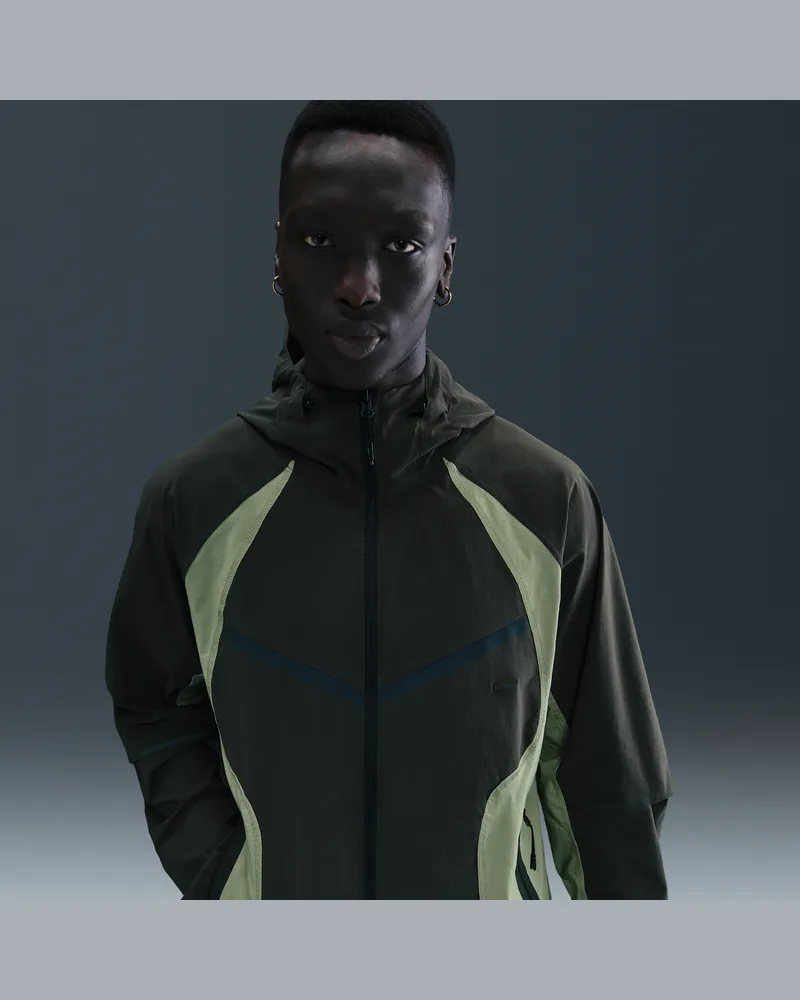 Nike Tech Dri-FIT Color-Block Windrunner Jacke aus Webmaterial mit lockerer Passform (Herren) - Grün Grün