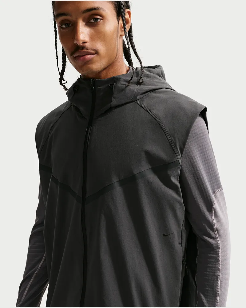Nike Tech gewebte Windrunner-Weste mit Dri-FIT-Technologie (Herren) - Grau Grau