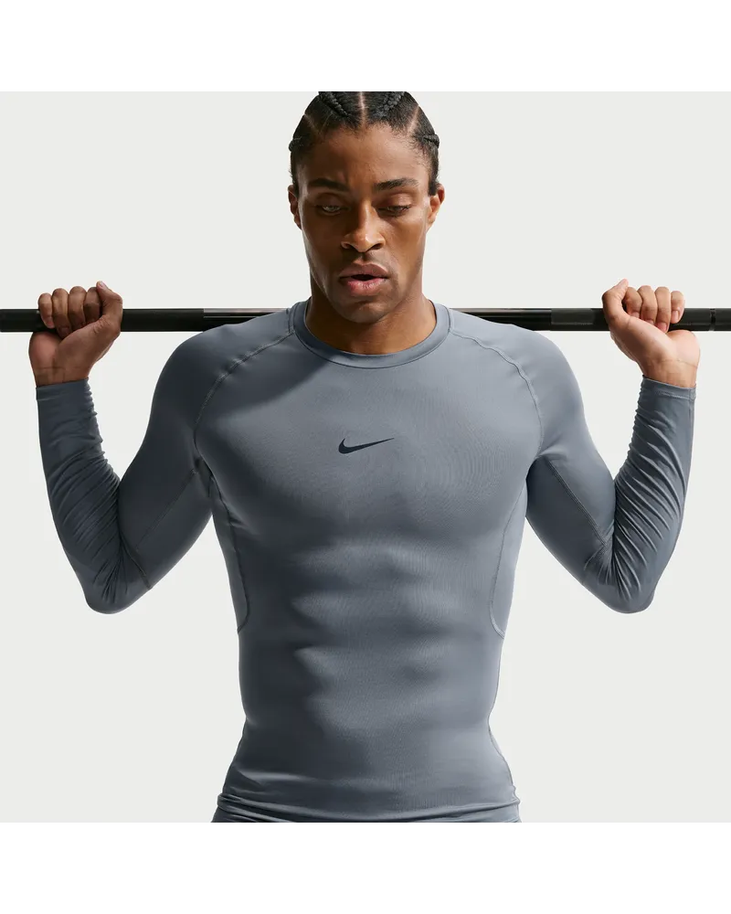 Nike Pro Men's Dri-FIT Dri-FIT Fitness-Longsleeve mit enger Passform für Herren - Grau Grau