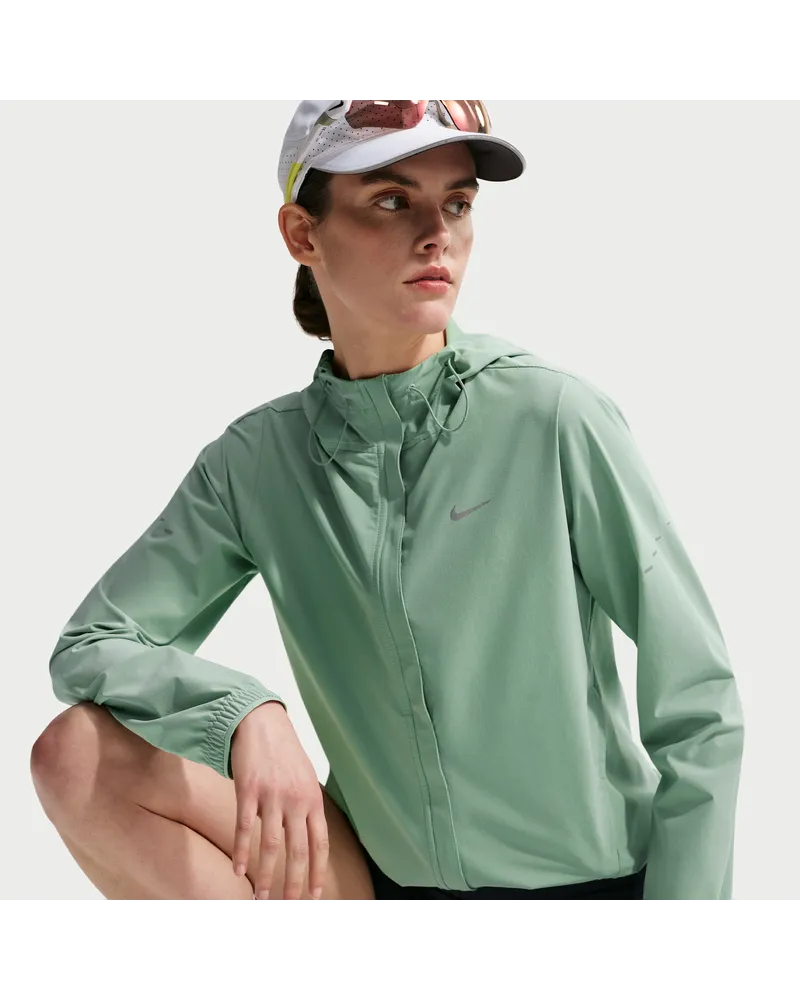 Nike Swift verstaubare Repel-Laufjacke (Damen) - Grün Grün