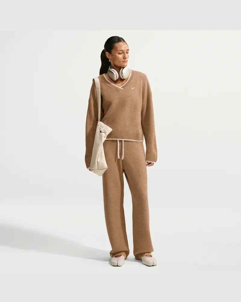 Nike Chill Knit Hose mit mittelhohem Bund (Damen) - Braun Braun