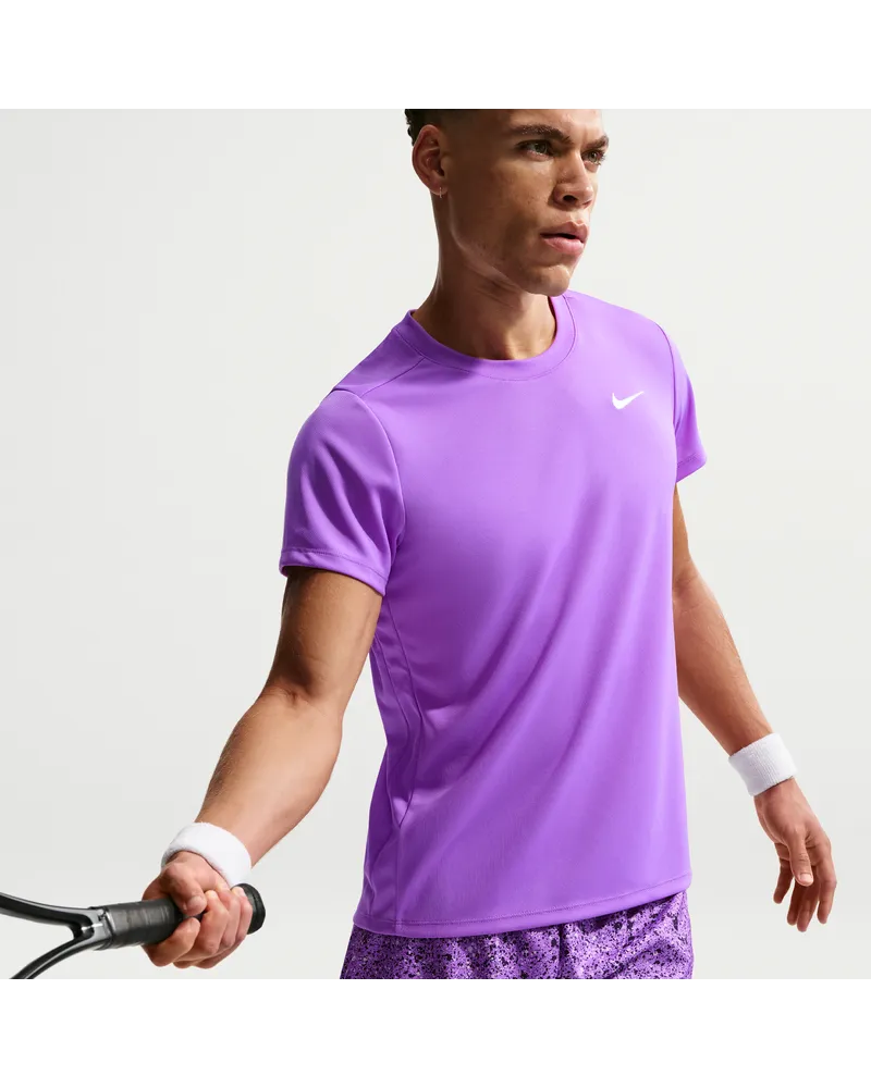 Nike Court Victory Dri-FIT Tennisoberteil für Herren - Lila Lila