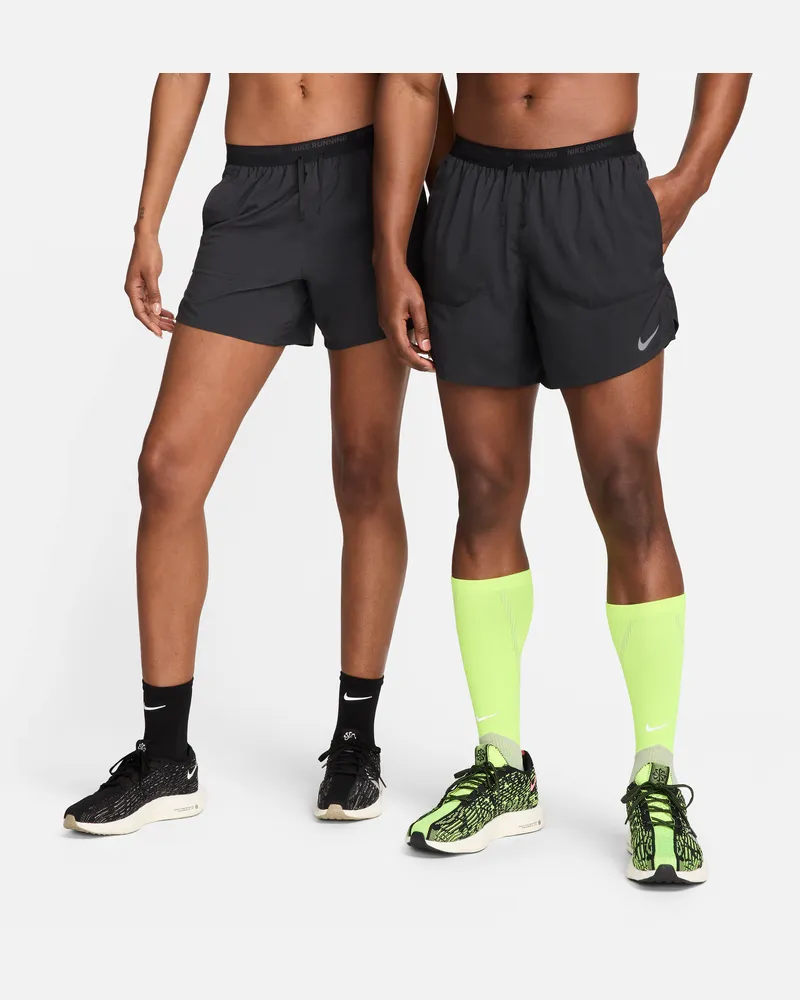 Nike Stride Dri-FIT-Laufshorts mit Futter für Herren (ca. 12,5 cm) - Schwarz Schwarz