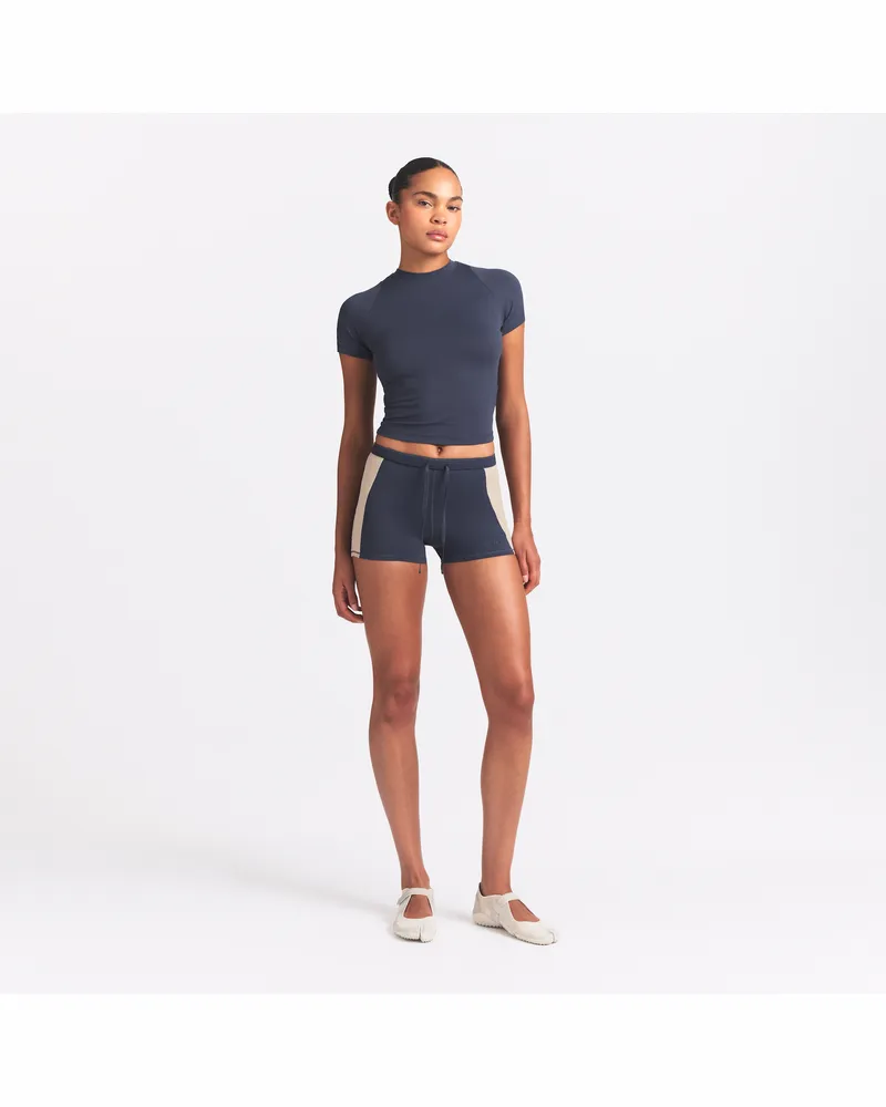 Nike SKIMS Matte Shine Mix Damen-Shorts (ca. 5 cm) - Blau Blau