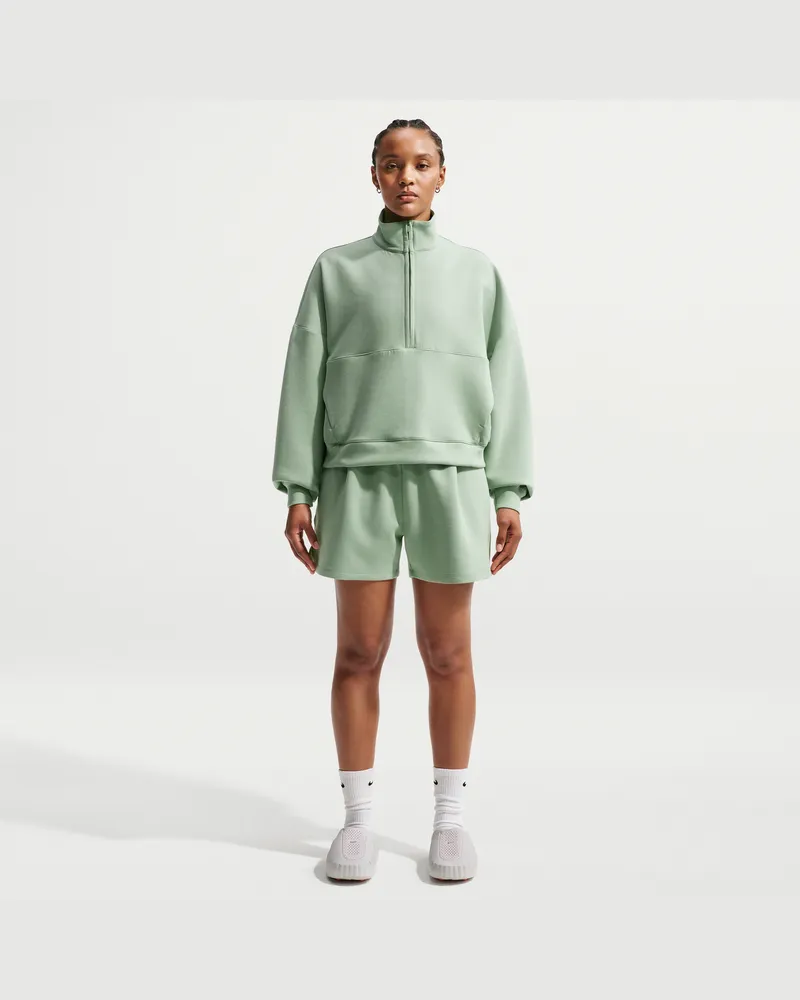 Nike 24.7 ImpossiblySoft weite Shorts mit mittelhohem Bund und Dri-FIT-Technologie (ca. 10 cm) (Damen) - Grün Grün