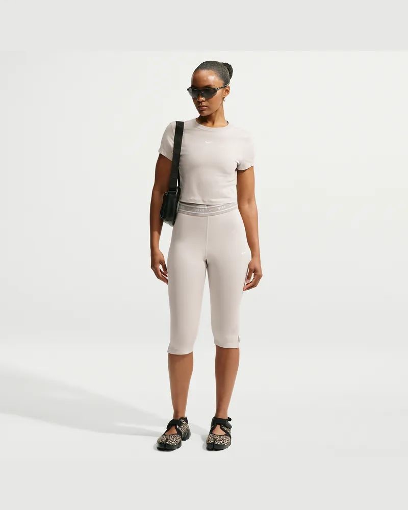 Nike Chill Jersey eng anliegende Capri-Leggings mit hohem Bund (Damen) - Braun Braun