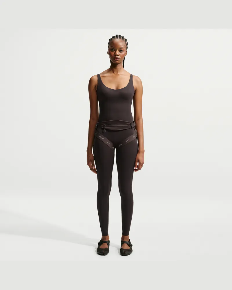 Nike SKIMS Studio Stretch Bodysuit (Damen, ca. 73,5 cm) - Braun Braun