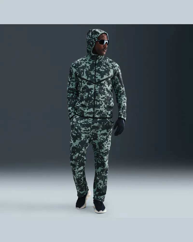 Nike Tech Fleece-Camo-Hose mit offenem Saum (Herren) - Grün Grün