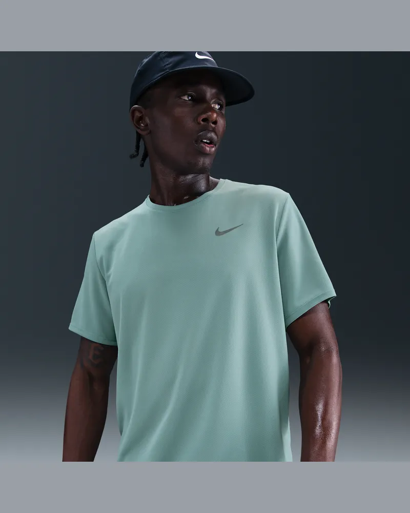 Nike Miler Nike Dri-FIT UV Kurzarm-Laufoberteil für Herren - Grün Grün
