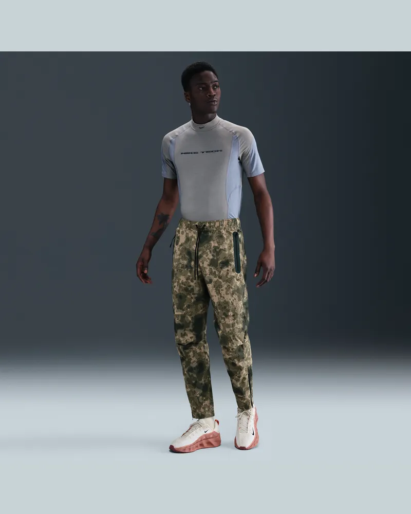 Nike Tech Camo-Webhose mit schmal zulaufender Passform und Dri-FIT-Technologie (Herren) - Braun Braun