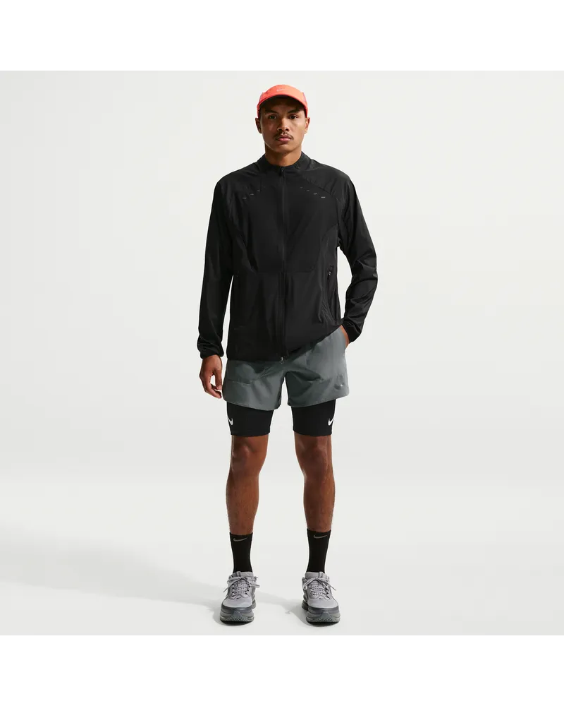 Nike Stride Dri-FIT Laufshorts mit integriertem Slip (ca. 12,5 cm) (Herren) - Grau Grau