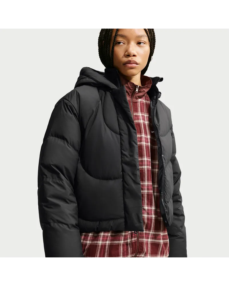 Nike Swoosh Series Storm-FIT Daunenjacke mit Kapuze und weiter Passform (Damen) - Schwarz Schwarz