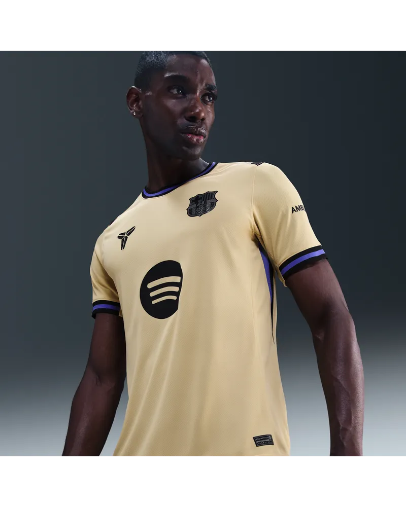 Nike FC Barcelona 2025/26 Stadium Away Kobe Replika-Fußballtrikot mit  Dri-FIT-Technologie (Herren) - Braun Braun