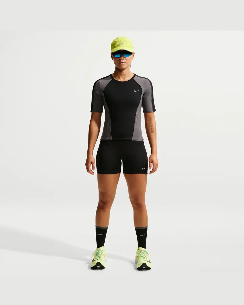 Nike Tempo eng anliegende Laufshorts mit hohem Bund (ca. 10 cm, Damen) - Schwarz Schwarz