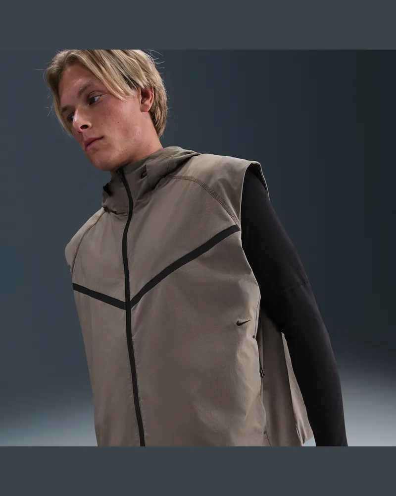 Nike Tech gewebte Windrunner-Weste mit Dri-FIT-Technologie (Herren) - Grau Grau