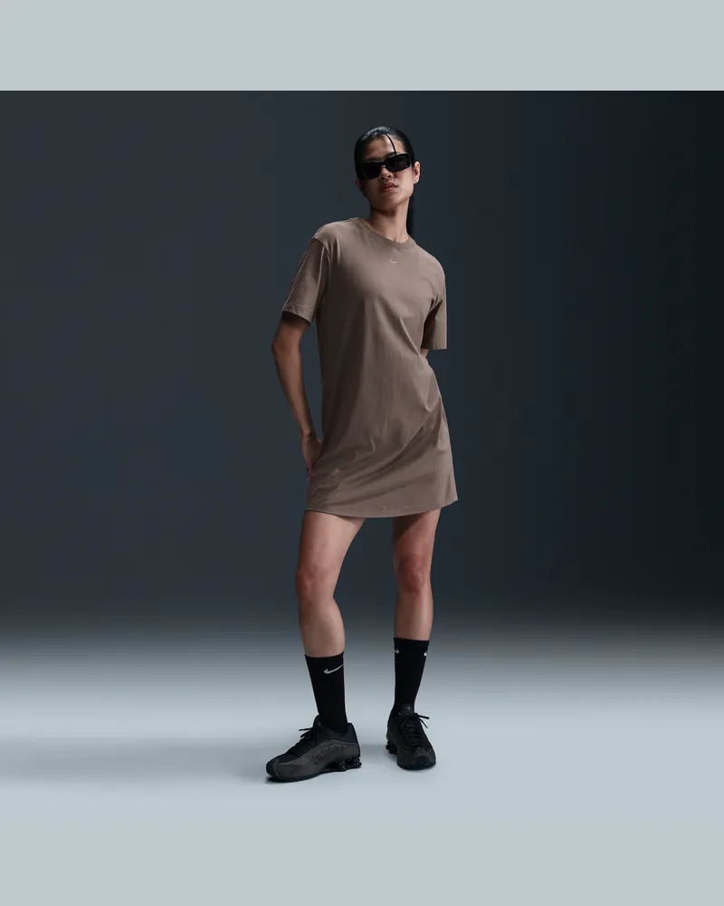 Nike Sportswear Chill Knit extragroßes T-Shirt-Kleid für Damen - Braun Braun