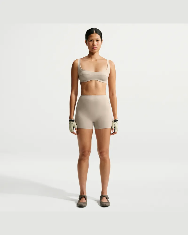 Nike SKIMS Studio Stretch Shorts (ca. 8 cm, Damen) - Weiß Weiß
